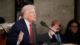 Trump: Gerekirse ABD donanması, Hürmüz'den geçen tankerlere eşlik edecek