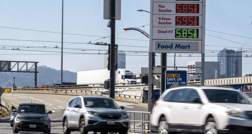 ABD ve Avrupa'da akaryakıt krizi! Milyonlarca kişi sokaklara döküldü, zamlar protesto edildi
