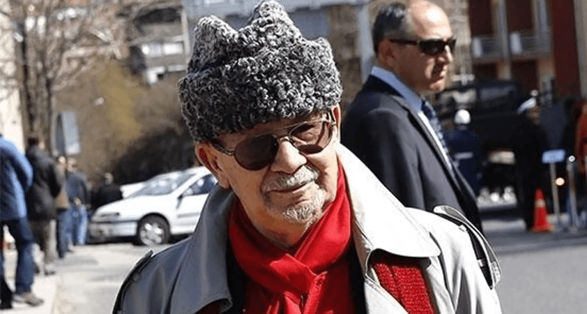 Yalçın Küçük hayatını kaybetti