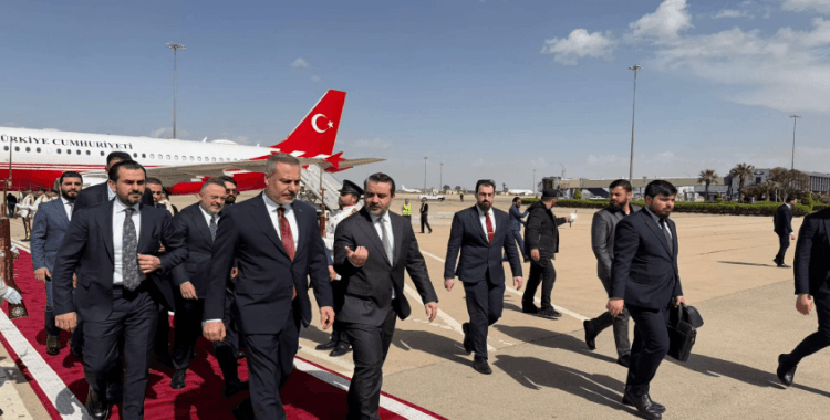 Dışişleri Bakanı Fidan'dan Suriye'ye ziyaret: Şara ve Zelenskiy ile de görüştü